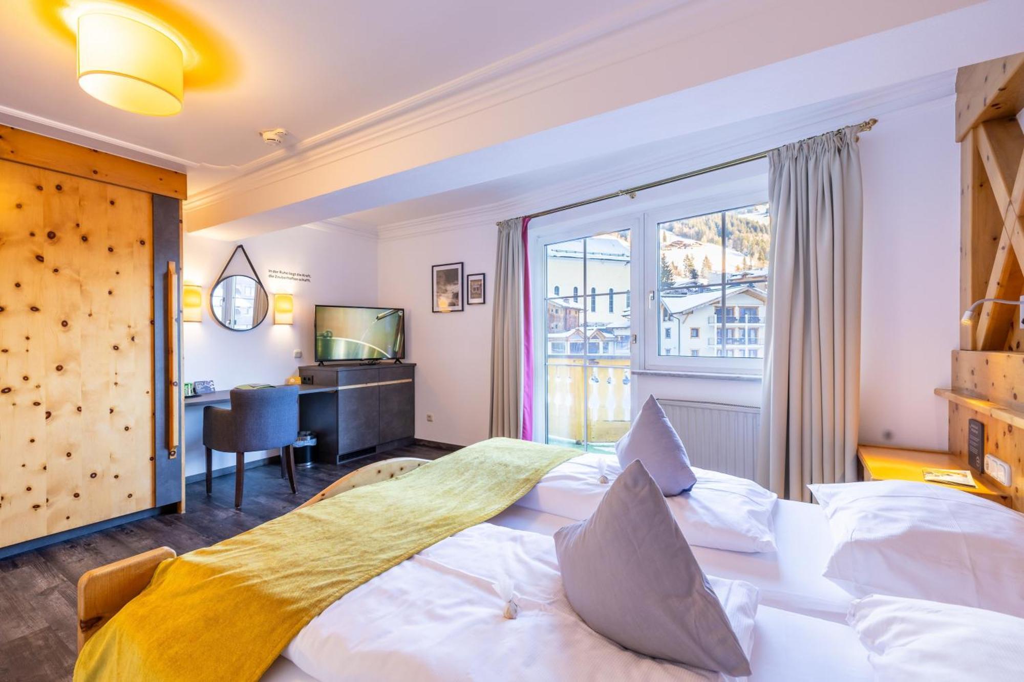 Jufa Alpenhotel Saalbach 外观 照片