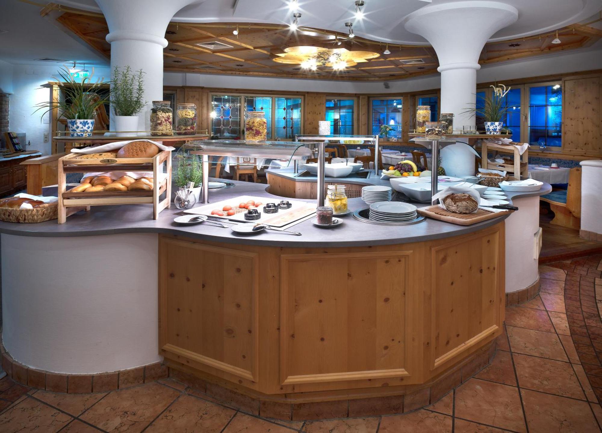 Jufa Alpenhotel Saalbach 外观 照片