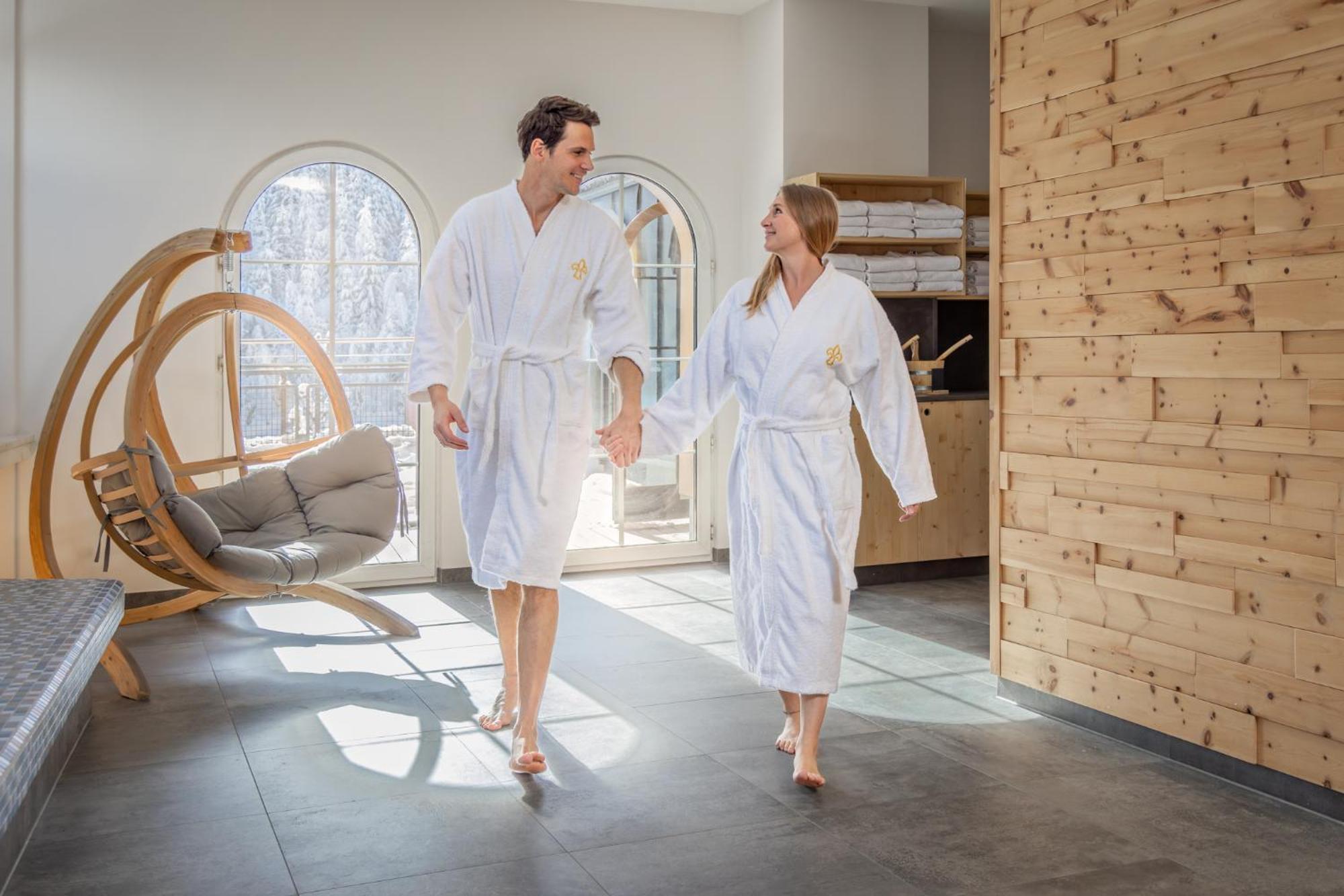 Jufa Alpenhotel Saalbach 外观 照片
